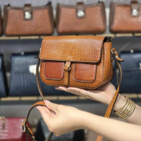 کیف چرم دوجیب عسلی ابر و بادی سنگی