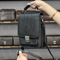 کیف چرم دانشجویی کوچک رمزدار مشکی فلوتر